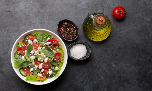 Rezept - Bunter Tomatensalat mit Gurken und Feta